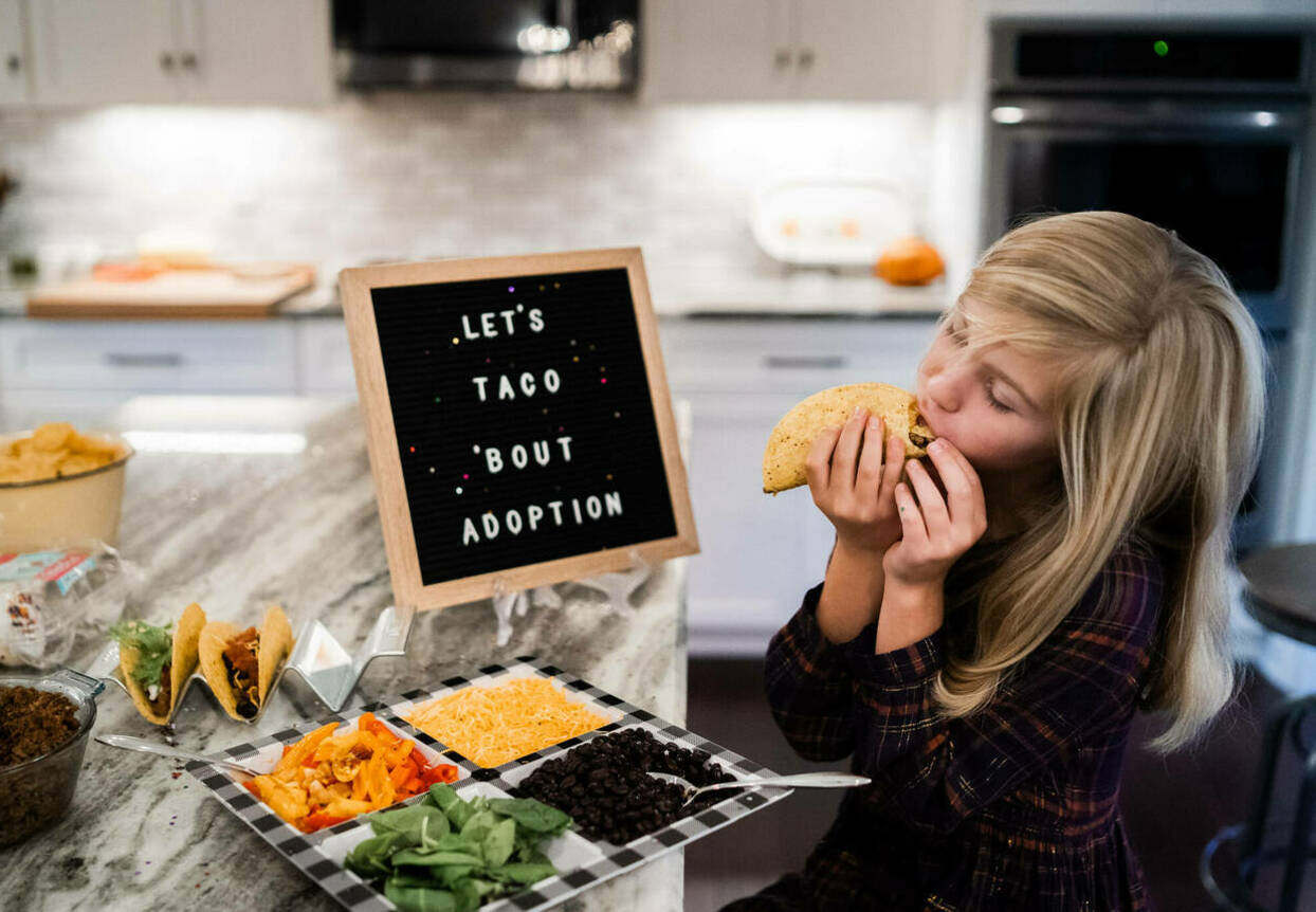 Lidia-Eating-Taco