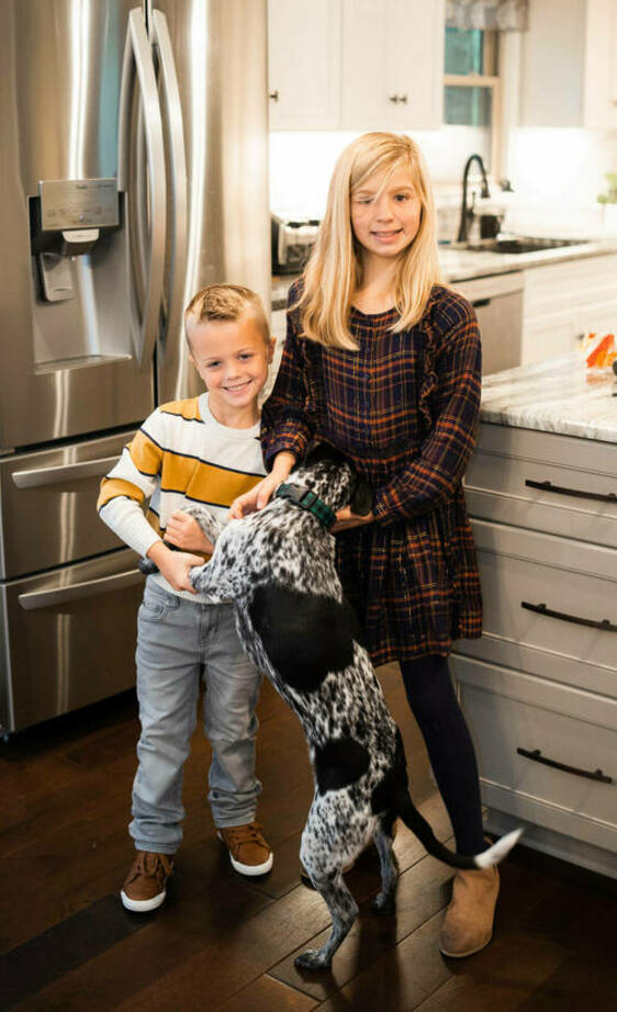 lidia-and-sndy-with-dog