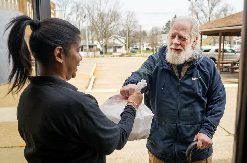 Optionforthepoorimage
